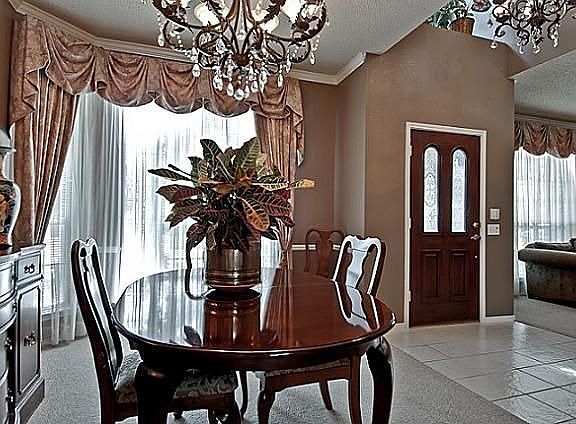 5th image of 6540 Waterbury Dr