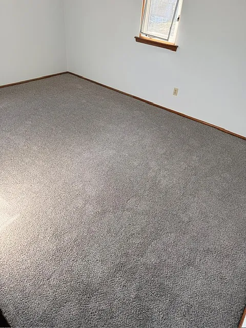 1 bed, 700 sqft, $1,050 — Photo 2