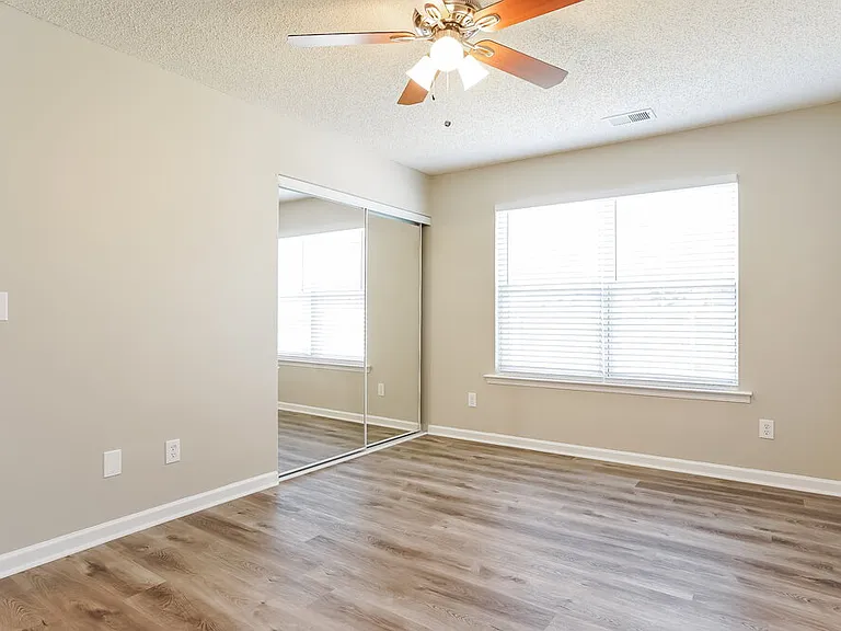 6004 Silkwater Ct — Photo 12