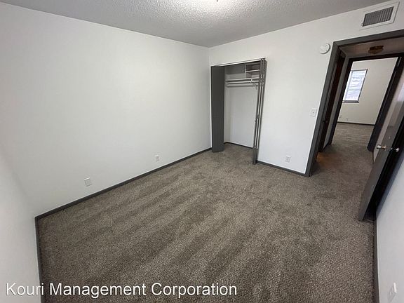 4th image of 132 Harrison St APT 2