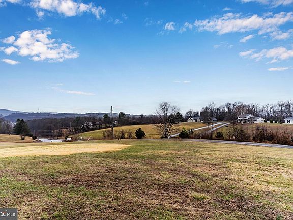 4th image of 48 Red Hill Rd