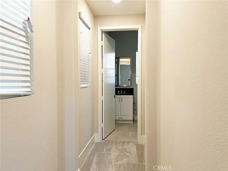 58 Ray — Photo 17