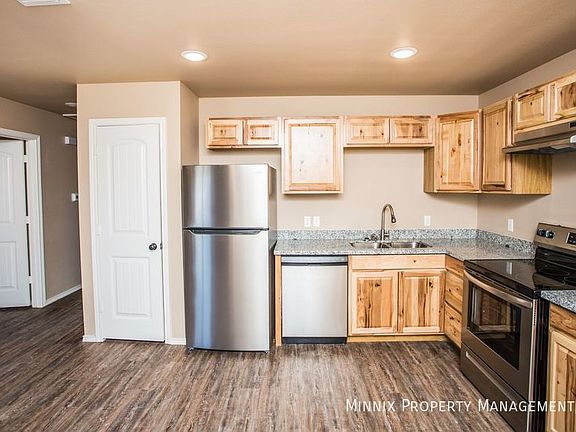 4th image of 2402 N Avenue O