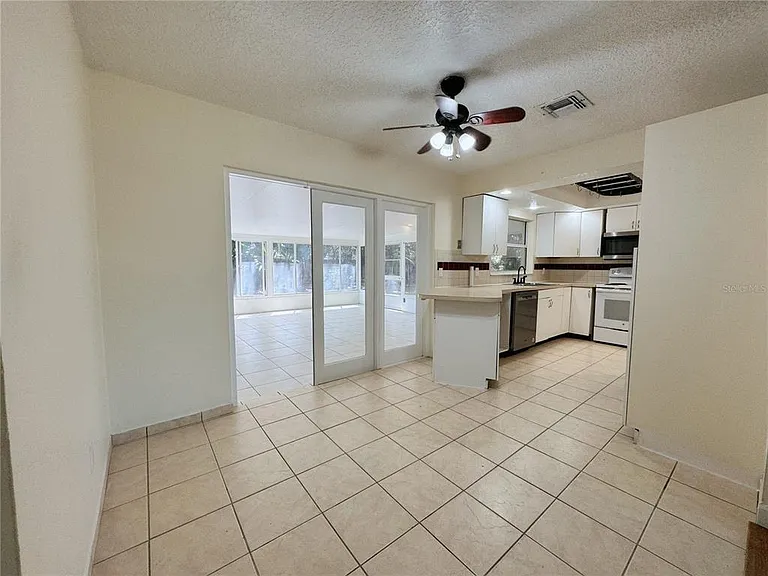 7522 Laurel Springs Dr — Photo 8