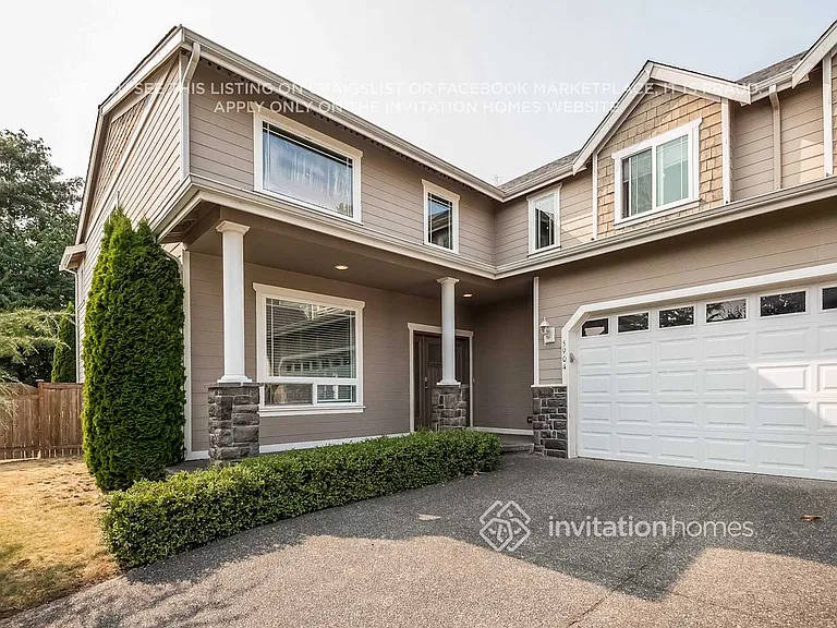 5904 NE 4th Pl — Photo 3
