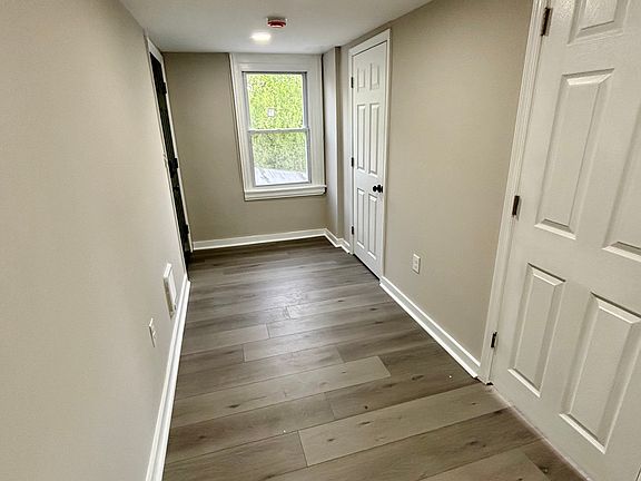 5th image of 957 Springfield Rd APT 3
