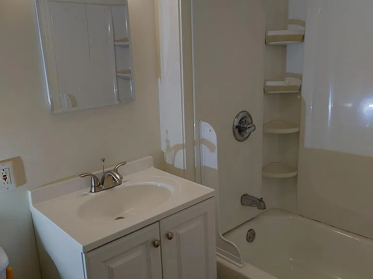 1832 Bolton St #3A — Photo 19
