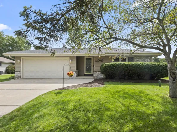 36707 Prairie DRIVE, Oconomowoc, WI 53066