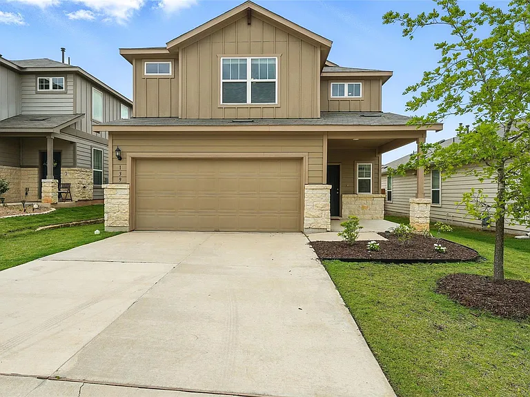 139 Madrono Dr — Photo 1