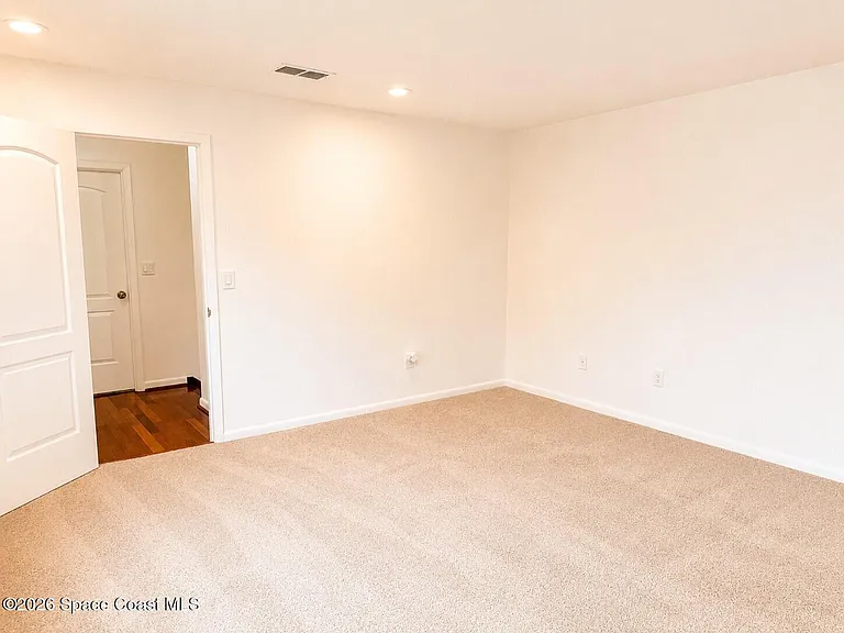 2115 Harrison St — Photo 25