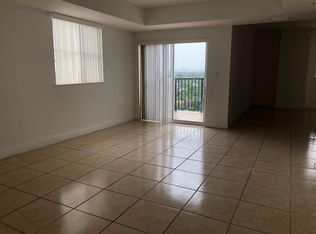 6355 SW 8th St #1200, Miami, FL 33144