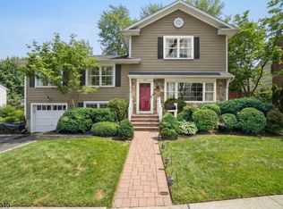 120 Center Ave, Chatham Boro, NJ 07928