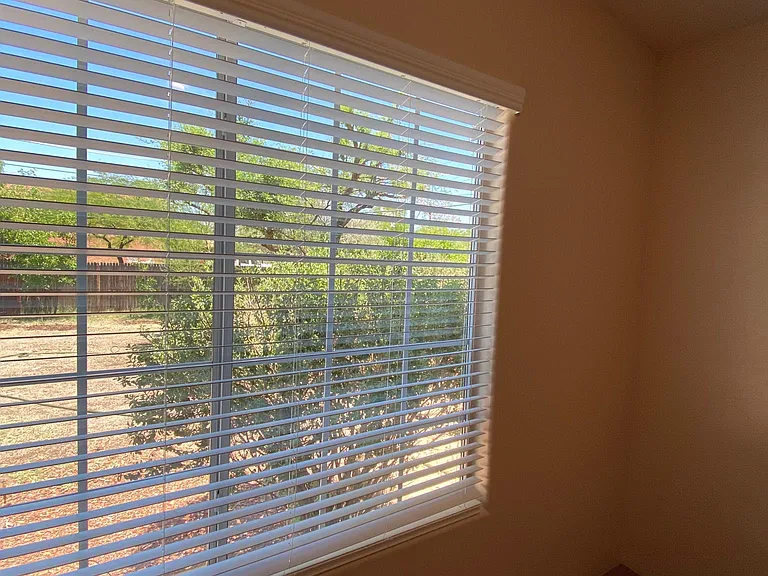 3041 E Loretta Dr — Photo 60