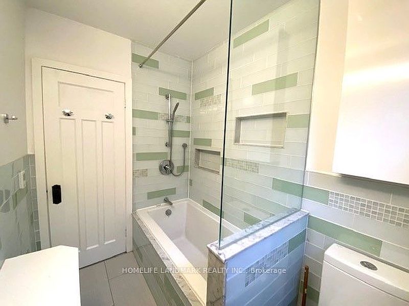 Toronto House for rent - 3 Bedrooms — photo 10