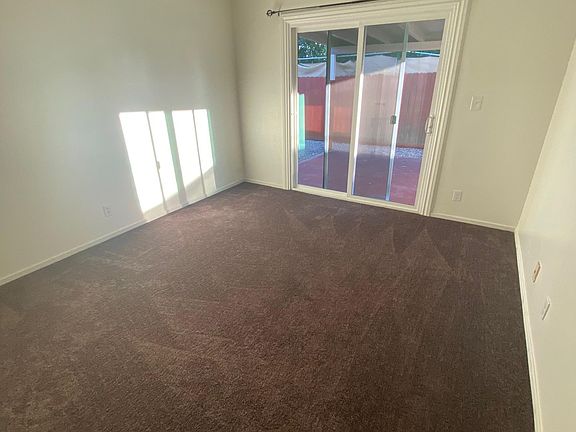 4th image of 1459 S Euclid Ave APT 15