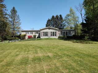 6751 Memorial Rd, New Tripoli, PA 18066