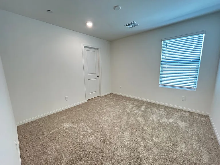 2677 Gallarate Dr — Photo 28