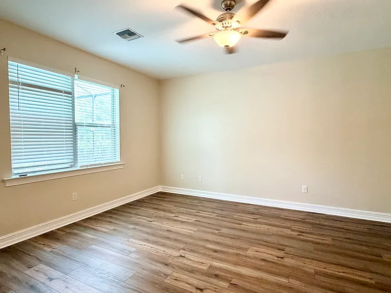 16432 Aberdeen Way — Photo 10