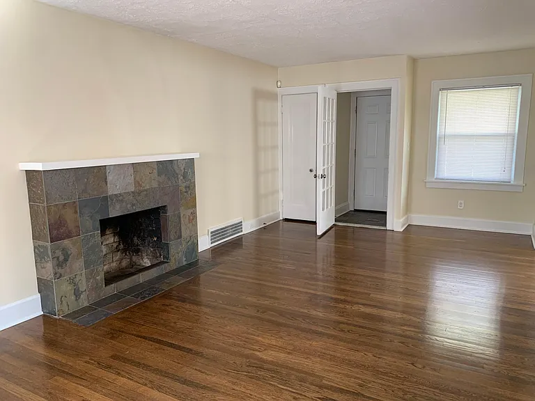 2228 S Taylor Rd — Photo 14