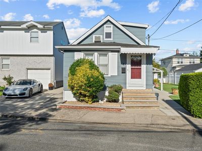 8 Savoy Avenue, Elmont, NY, 11003