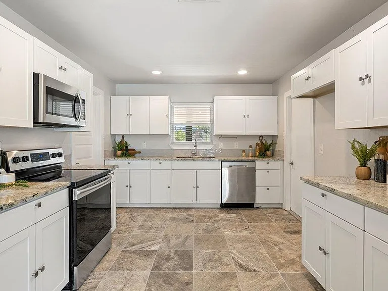 60 Augusta Dr — Photo 13