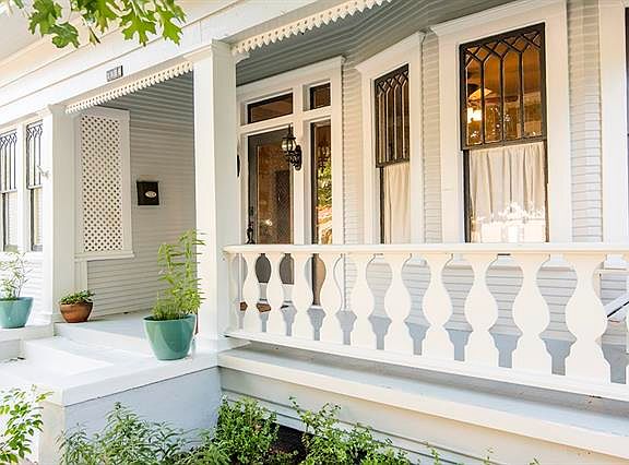 4th image of 1806 Fairmount Ave