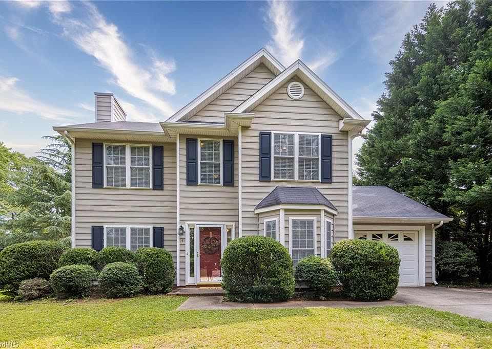 1st image of 4 Drakestone Ct