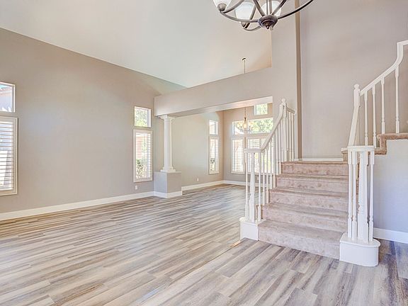 3rd image of 278 El Camino Verde St