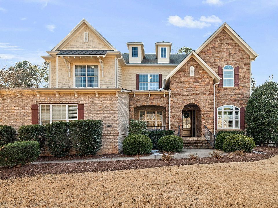 1st image of 504 Walters Dr