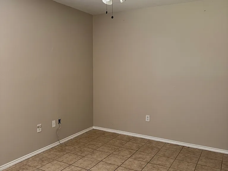2615 Bandera Dr — Photo 11