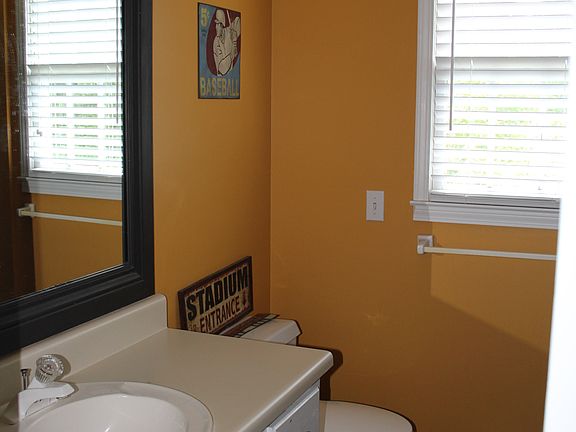 FULL BATH UPSTAIRS