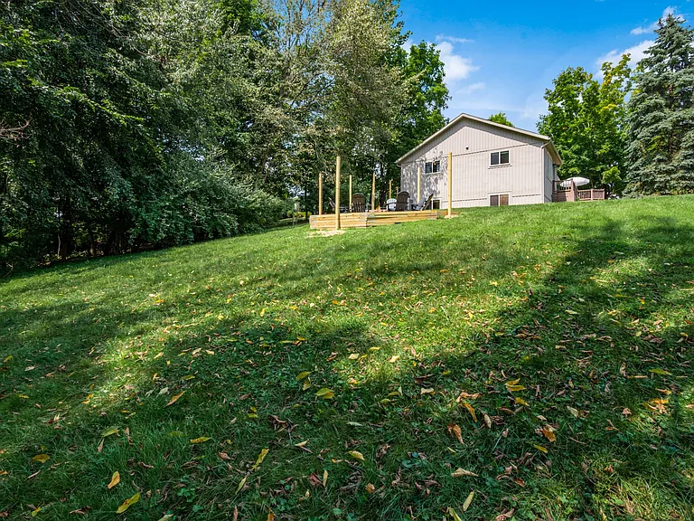 305 Ridgeway Dr — Photo 75
