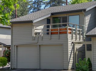 293 Country Club Rd, Eugene, OR 97401