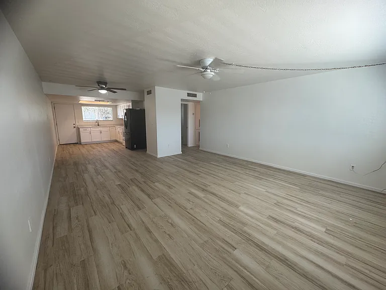 8108 N 33rd Dr #3 — Photo 5