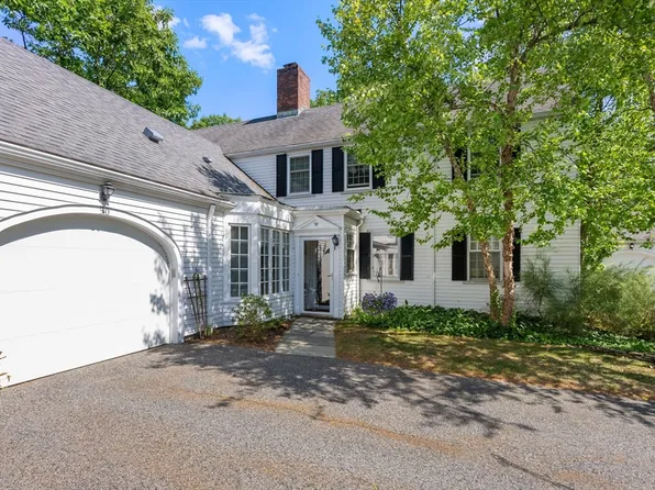 50 Fairgreen Pl Unit 50, Chestnut Hill, MA 02467