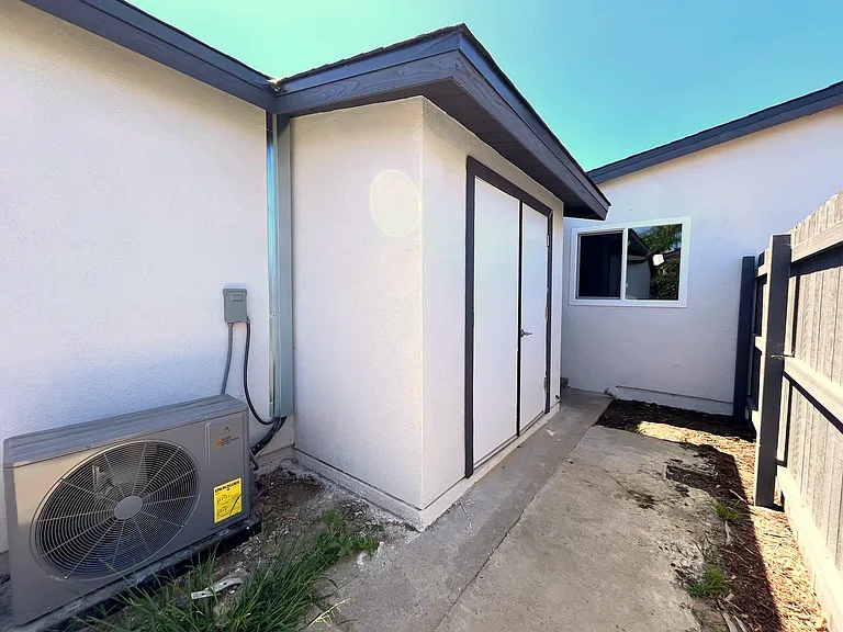 803 N Citrus Ave #803 — Photo 9