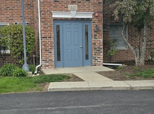 1347 Cunat Ct APT 2D, Lake In The Hills, IL 60156