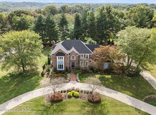 8210 Westover Dr, Prospect, KY 40059
