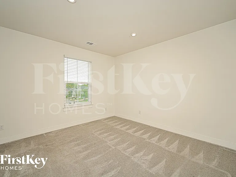 9601 Colton Rd — Photo 16