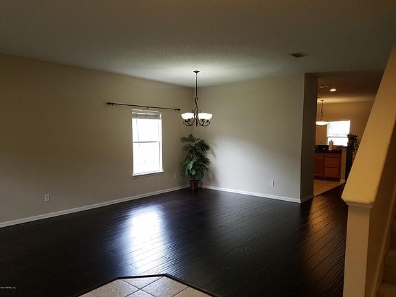 3rd image of 8641 Longford Dr