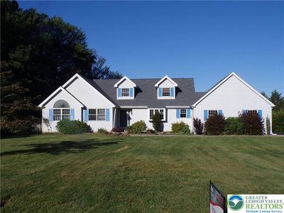 216 Saturn Dr, Effort, PA, 18330