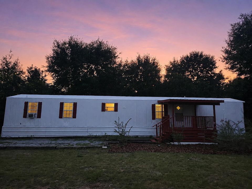 1st image of 221 Leonardo Ln