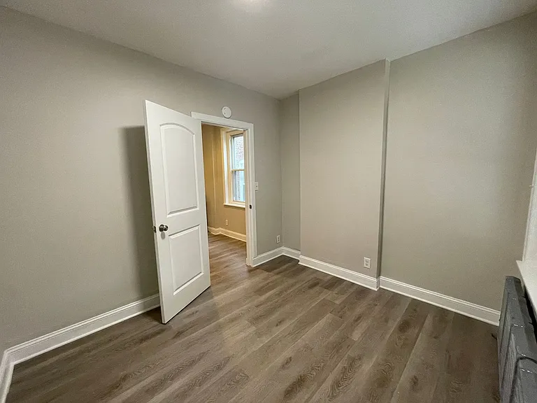 1127 Walnut St — Photo 23