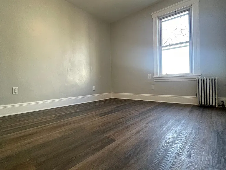 101 Romaine Ave #A — Photo 11