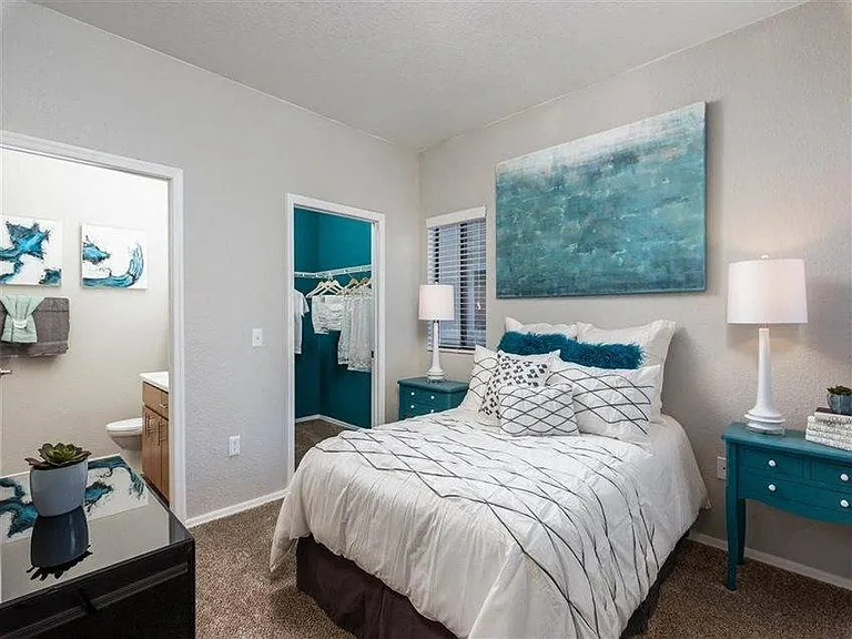 2x2 Gold Bedroom