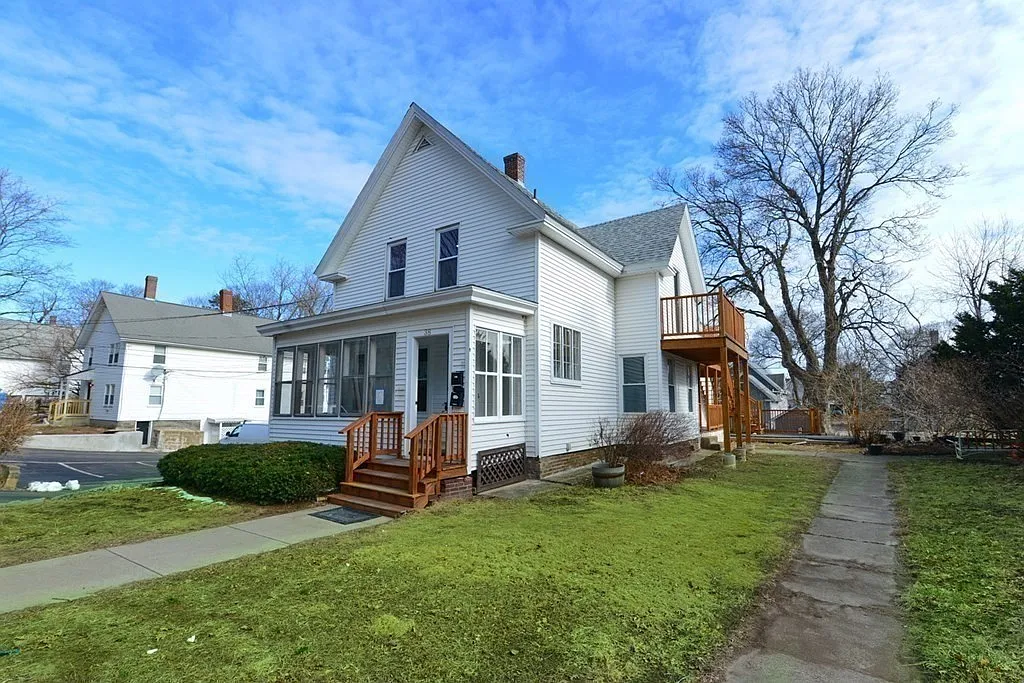 1 bed, 700 sqft, $1,800 — Photo 1