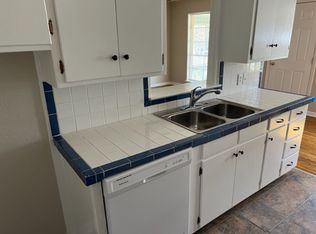 1225 Amherst Dr, Denton, TX 76201