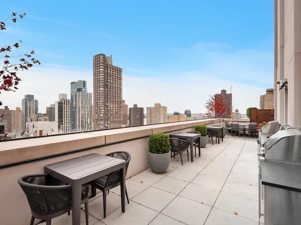 310 East 86th Street image 14 of 16