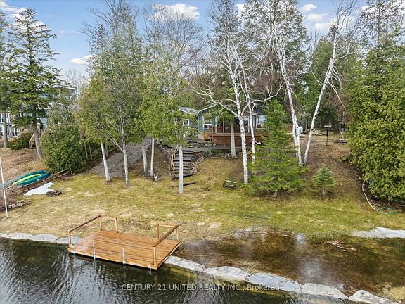 5th image of 52 Birch Point Dr