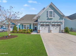 3113 Inland Cove Dr, Saint James, NC 28461
